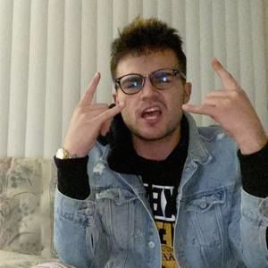 Meet your Posher, Benjamin